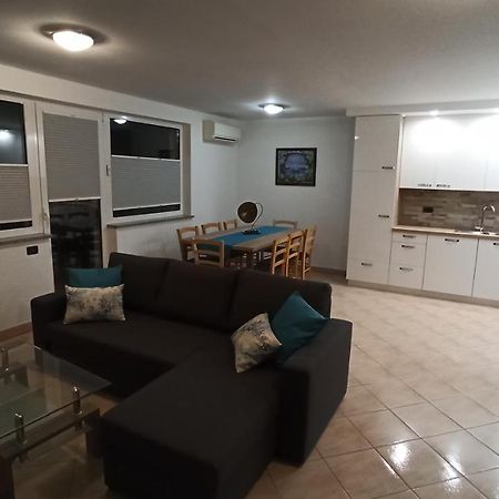 Apartma Apollonio Crni Kal Экстерьер фото